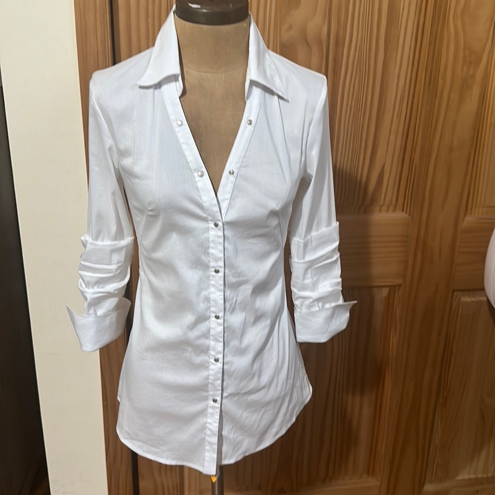 Bailey 44 White Fitted Button Down Blouse Xs Neve… - image 1